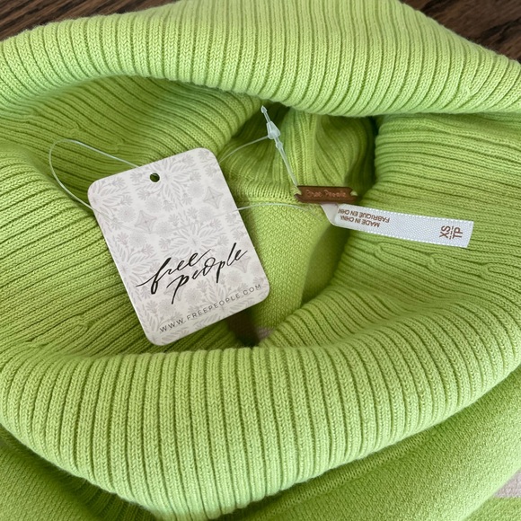 Free People turtleneck sweater - Picture 2 of 4